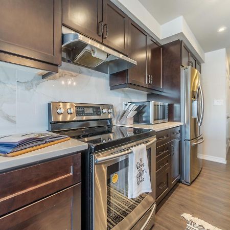 Boutique 3Br+Study Townhouse - Oakville Bagian luar foto