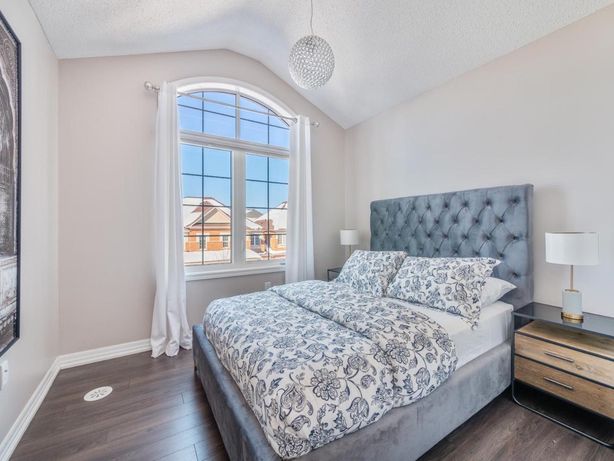 Boutique 3Br+Study Townhouse - Oakville Bagian luar foto