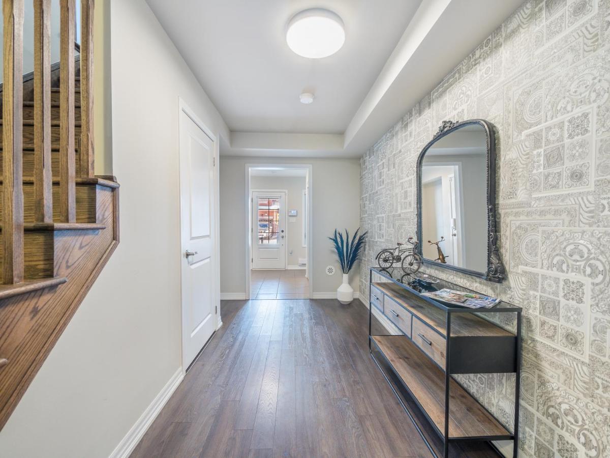 Boutique 3Br+Study Townhouse - Oakville Bagian luar foto