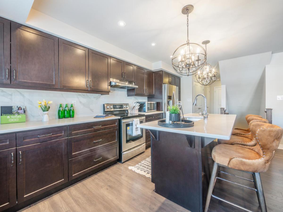 Boutique 3Br+Study Townhouse - Oakville Bagian luar foto