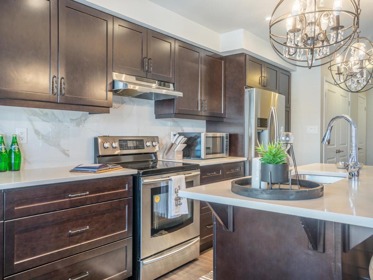 Boutique 3Br+Study Townhouse - Oakville Bagian luar foto