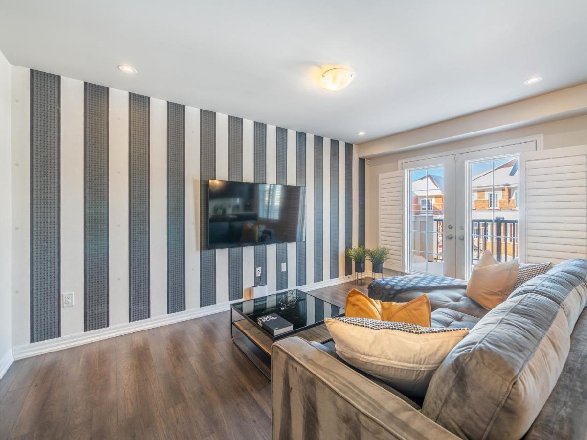 Boutique 3Br+Study Townhouse - Oakville Bagian luar foto