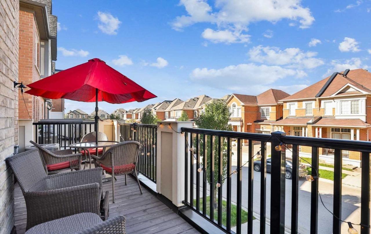 Boutique 3Br+Study Townhouse - Oakville Bagian luar foto